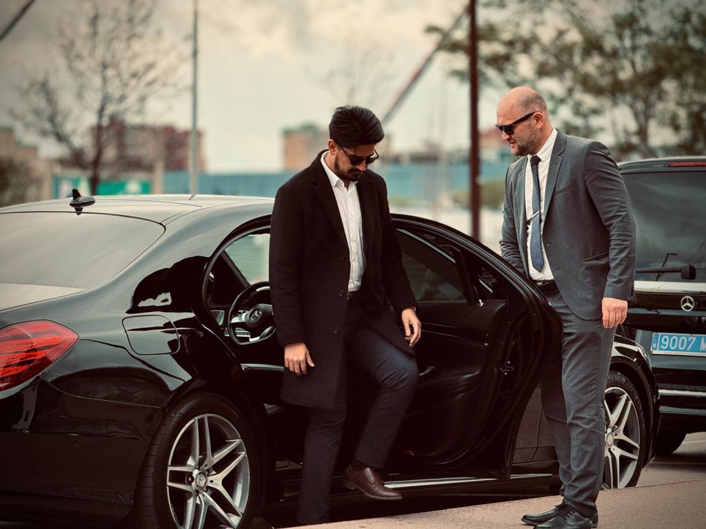 Explora Nuestro Servicio: Like Drivers, la Mejor Empresa de Chofer Privado