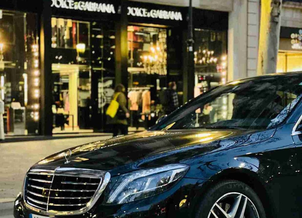 Chauffeur Service in Barcelona: Explore the City in Comfort and Style